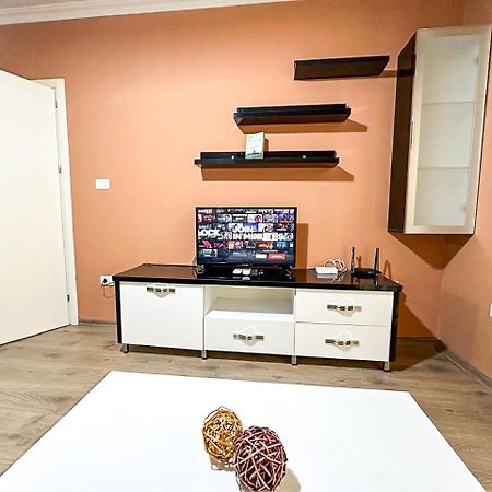 Grand Park 2Br Apartment Тирана Екстериор снимка
