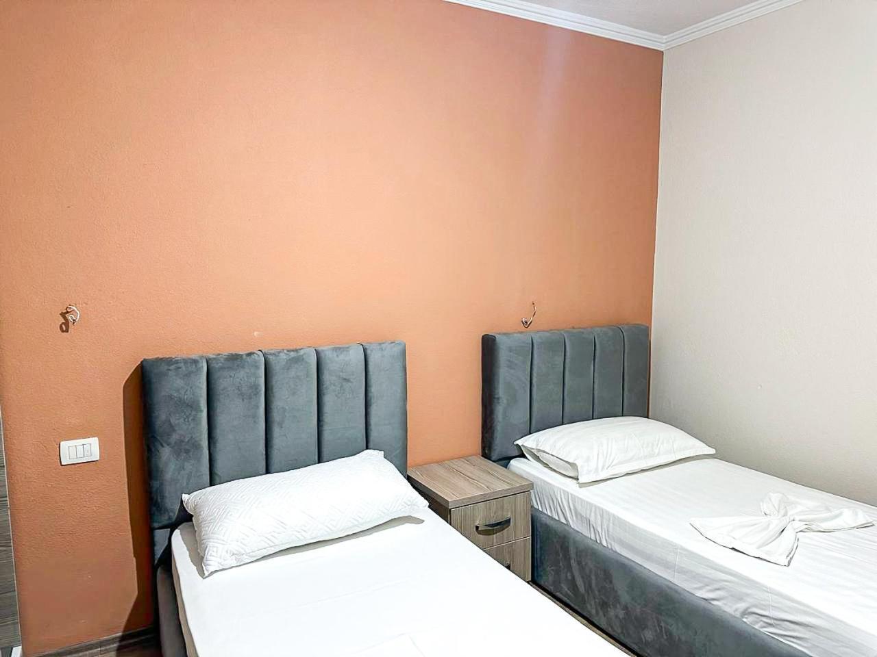 Grand Park 2Br Apartment Тирана Екстериор снимка